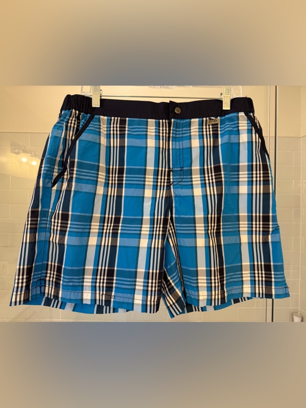 Hugo Boss Men's Blue Plaid Swim Trunks Size Medium 7 Inch Inseam